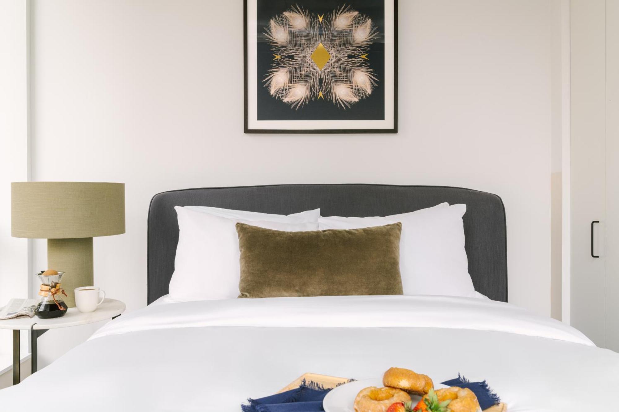 Sonder By Marriott Bonvoy The Opal Apartments River North Apartahotel Chicago
