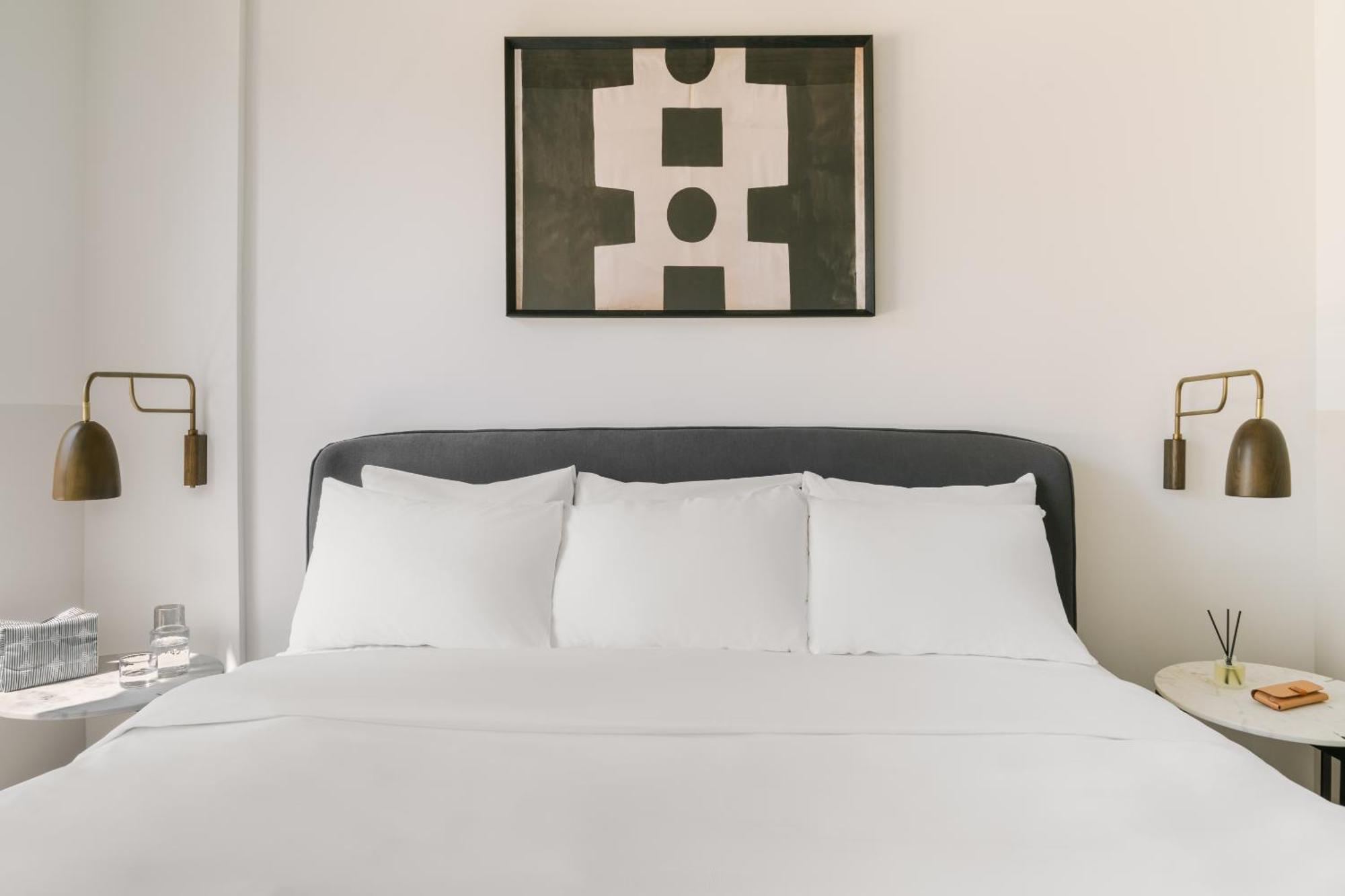 Sonder By Marriott Bonvoy The Opal Apartments River North Apartahotel Chicago
